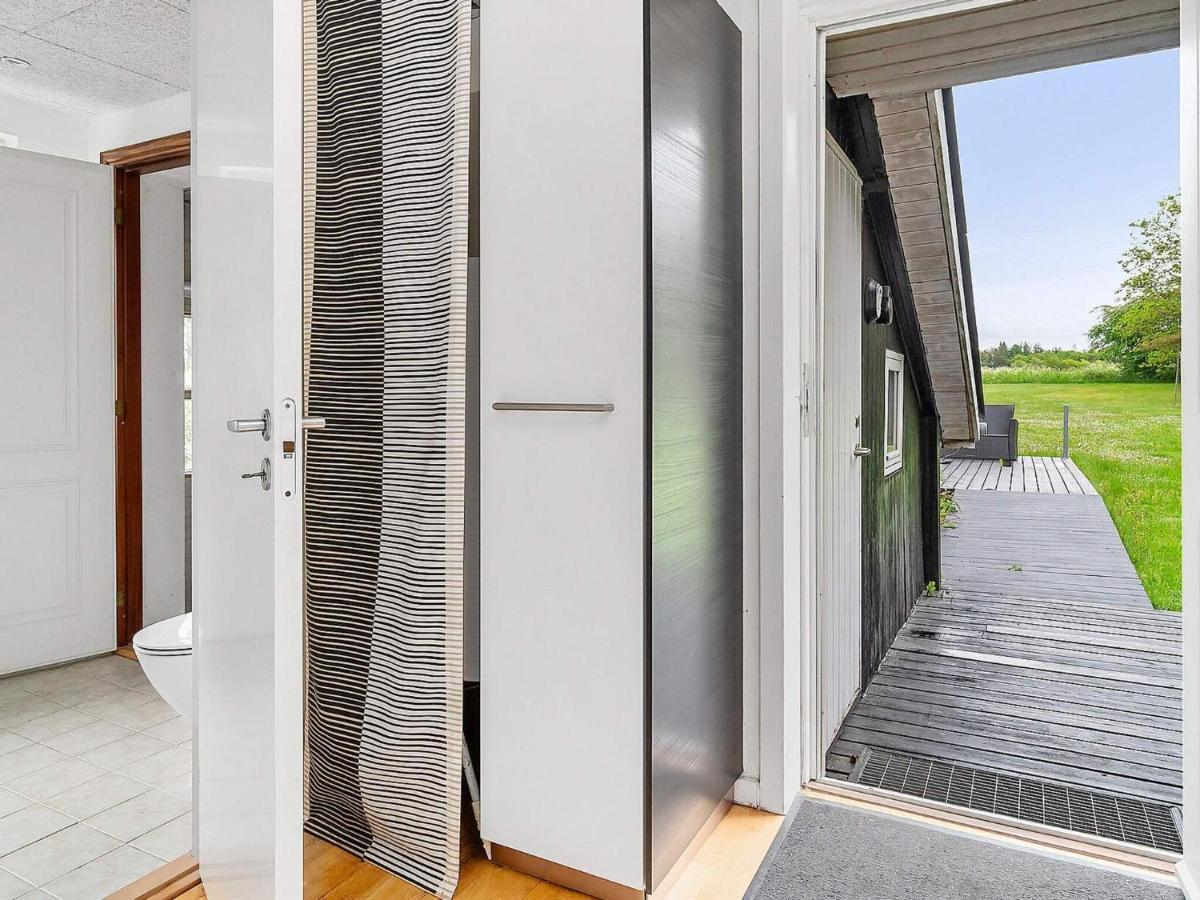 8 Person Holiday Home In Skals 外观 照片